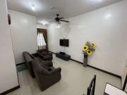 Furnished 1BR with Bathtub FOR LEASE Gilmore Heights,...