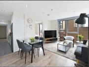 Furnished 2 Bed 2 Bath Apartment – Free Tram Zone,...