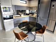 furnished 2 bed 2 bathroom in roseba.