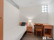 Furnished 2 bedroom apartment! In The Heart Of Melbourne...