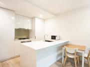 Furnished 2 Bedroom CBD Fringe Apartment with 1 Carpark