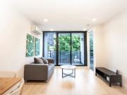 Furnished 2 Bedroom CBD Fringe Apartment with 1 Carpark