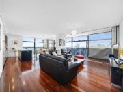 Furnished | 3 Bed | 2 Car | Sub Penthouse