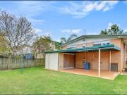 Furnished 3 Bedroom Home in Convenient location