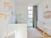 Furnished 4 room apartment in quiet city location