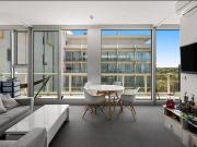 Furnished apartment in desirable location