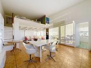 Furnished apartment with balcony near the UN