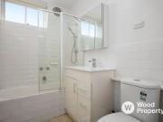 Furnished Apartment With Fawkner Park On Your Doorstep