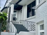 Furnished Art Deco Apartment, close to Transport,...