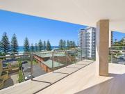 FURNISHED BEACHSIDE APARTMENT MAILI RAINBOW BAY