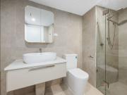 Furnished Beachside Luxury at Peninsula, Surfers Paradise