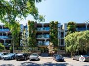 Furnished* Enviable city cusp vibrancy at your fingertips