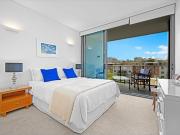 FURNISHED EXECUTIVE CITY PAD WALK TO EVERYTHING LOCATION