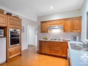 Furnished four bedrooms house at front of Park, Heart of...