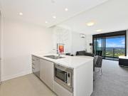 Furnished High Level Near New 2 Bed+ 2 Bath Apt! City &...