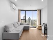 FURNISHED ONE BEDROOM LUXURY APARTMENT AT 380 MELBOURNE!