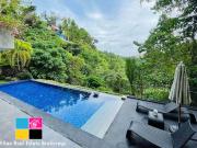 Furnished Overlooking House for Sale in Maria Luisa...