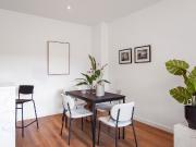 Furnished, renovated 1 room apartment with balcony and...