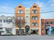 Furnished Studio Apartment In The Heart Of The CBD!...