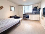 Furnished Studio In Handy Location