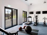 Furnished studio with Gym and concierge in heart of...