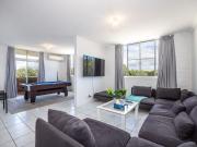 FURNISHED THREE BEDROOM APARTMENT WITH EXCLUSIVE USE ROOFTOP