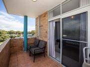 FURNISHED THREE BEDROOM APARTMENT WITH EXCLUSIVE USE ROOFTOP