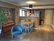 Furnished Two Double Bedroom Flat in City Centre