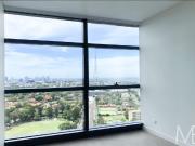 EXQUISITE APARTMENT IN PRESTIGIOUS METRO GRAND TOWER