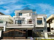 G 13 1 Kanal 50x90 Luxury House available