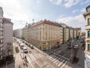 Gablenzgasse+ Sanierungsbedürftige 1,5 Zimmer Altbau...