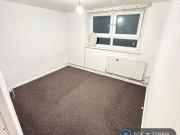Gaitskell House, London, E6 2 bed flat to rent £2,300...