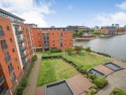 Galleon Way, Cardiff CF10, 2 bed flat to rent, £1,200...