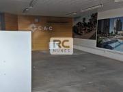 Galpão com 680 m² de área