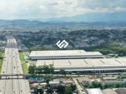 Galpão de 4.878,00 m² com docas em condomínio logístico