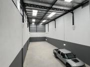 Galpón Depósito de 350 m2 Pompeya ALQUILER