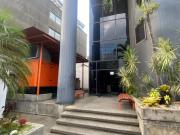 GALPON INDUSTRIAL EN ALQUILER La Urbina 800Mts