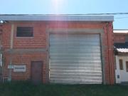 Amplio galpón Malvinas 1369