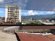 Galpón Pequeño Cómodo y con excelente Ubicación en Caracas