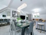 Games Road, Cockfosters EN4, 2 bed flat to rent, £3,500...