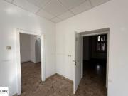 Ganzes Haus zu mieten: 1 Geschäftslokal, 1 Büro, 2...