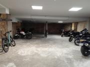 Garage 150 m² – Jardin Public / Paul Doumer