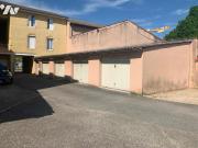 Garage à louer à Charnay lès Mâcon, Bourgogne Franche...