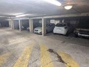 Garage en vente à Tours, Centre Val de Loire, 12500€