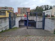 Garage in vendita di m² in Via degli Osci