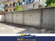 Garage Posto auto in vendita a Napoli