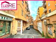 Garage Posto auto in vendita a Roma