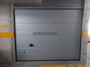 Garagem box espaçosa e fechada