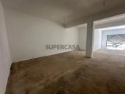 Garagem em Santo António dos Olivais