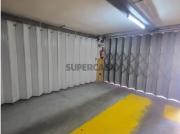 Garagem Espaçosa e Versátil em Gaia Ideal para Veículos...